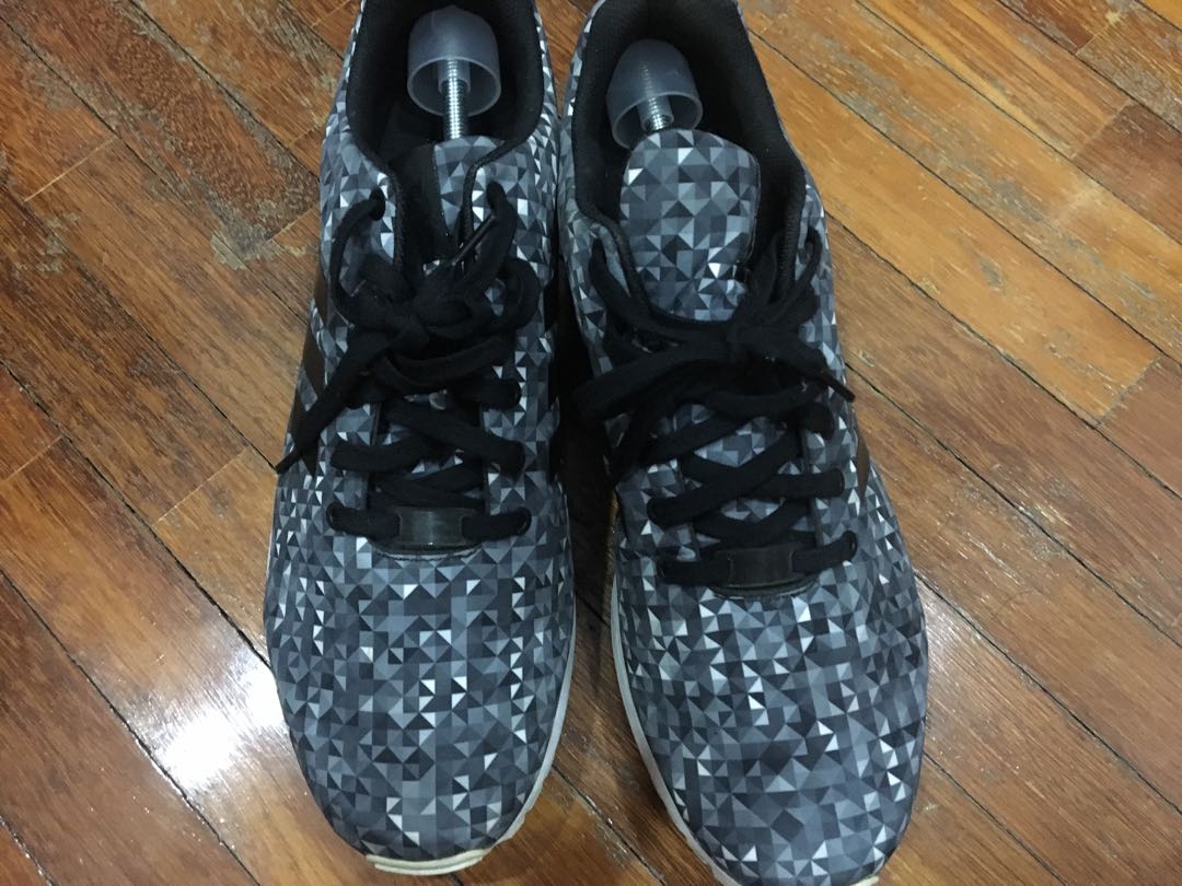 Adidas flux monochrome prism store