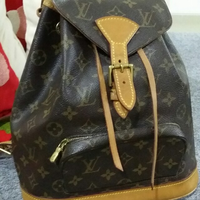 Authentic Louis Vuitton Montsouris MM Backpack, Luxury, Bags & Wallets on  Carousell