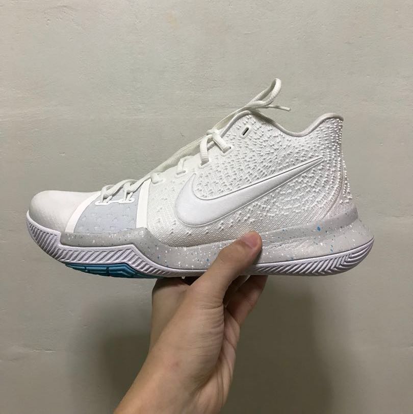 Nike Kyrie 3 Light Bone