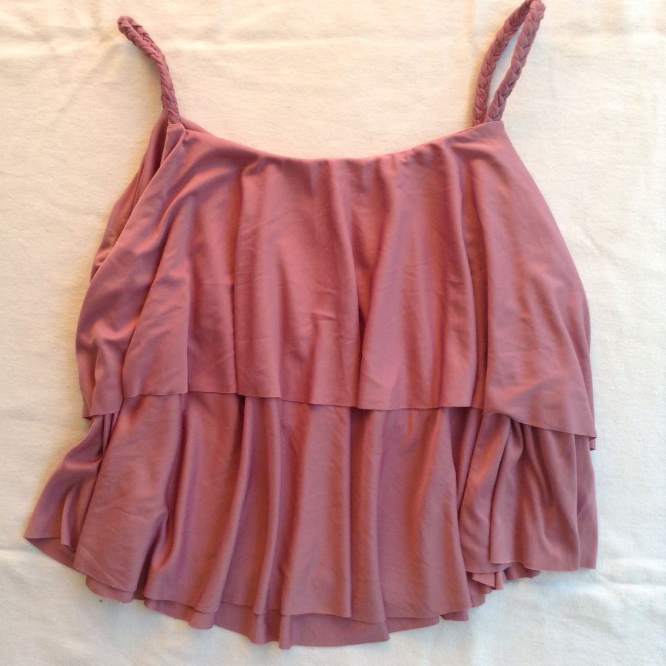 Old rose hanging top (Category: Traditional & Ethnic wear) located in Calasiao. Submitted by matrona (Listing ID 159796440, Image 1). Description: Once used Super ganda color niya .