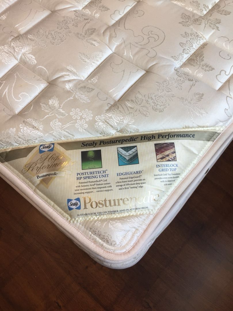 Sealy Posturepedic Mayfair Plush Pillow Top