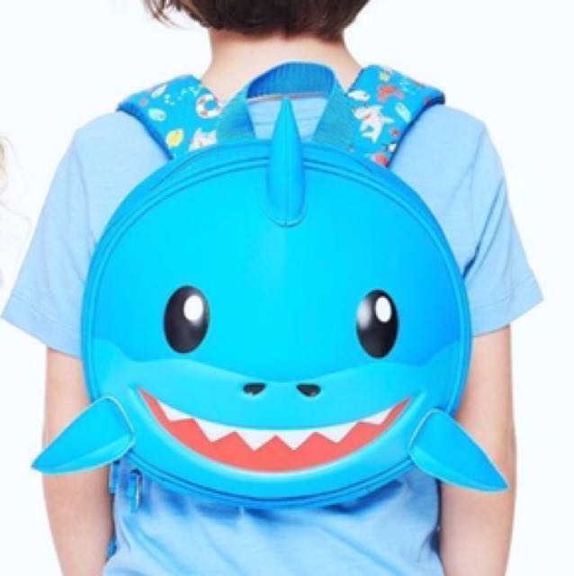 smiggle shark backpack