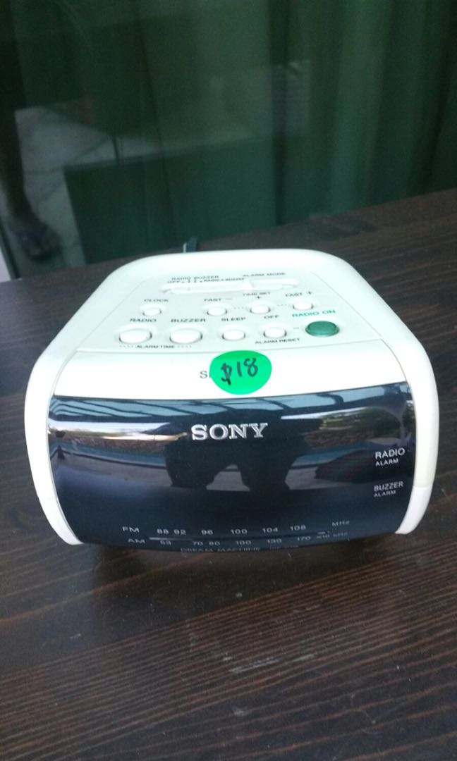 SONY Alarm clock, Furniture & Home Living, Home Decor, Clocks on Carousell