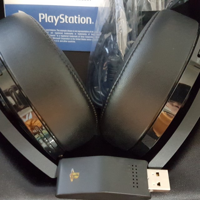 Sony PS4 Platinum wireless headset headphone, Audio, Headphones