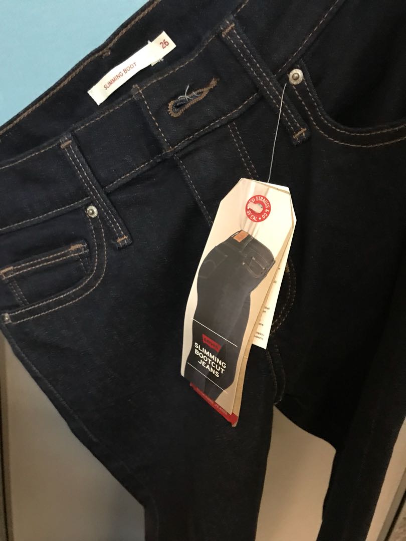 levi's slimming bootcut jeans