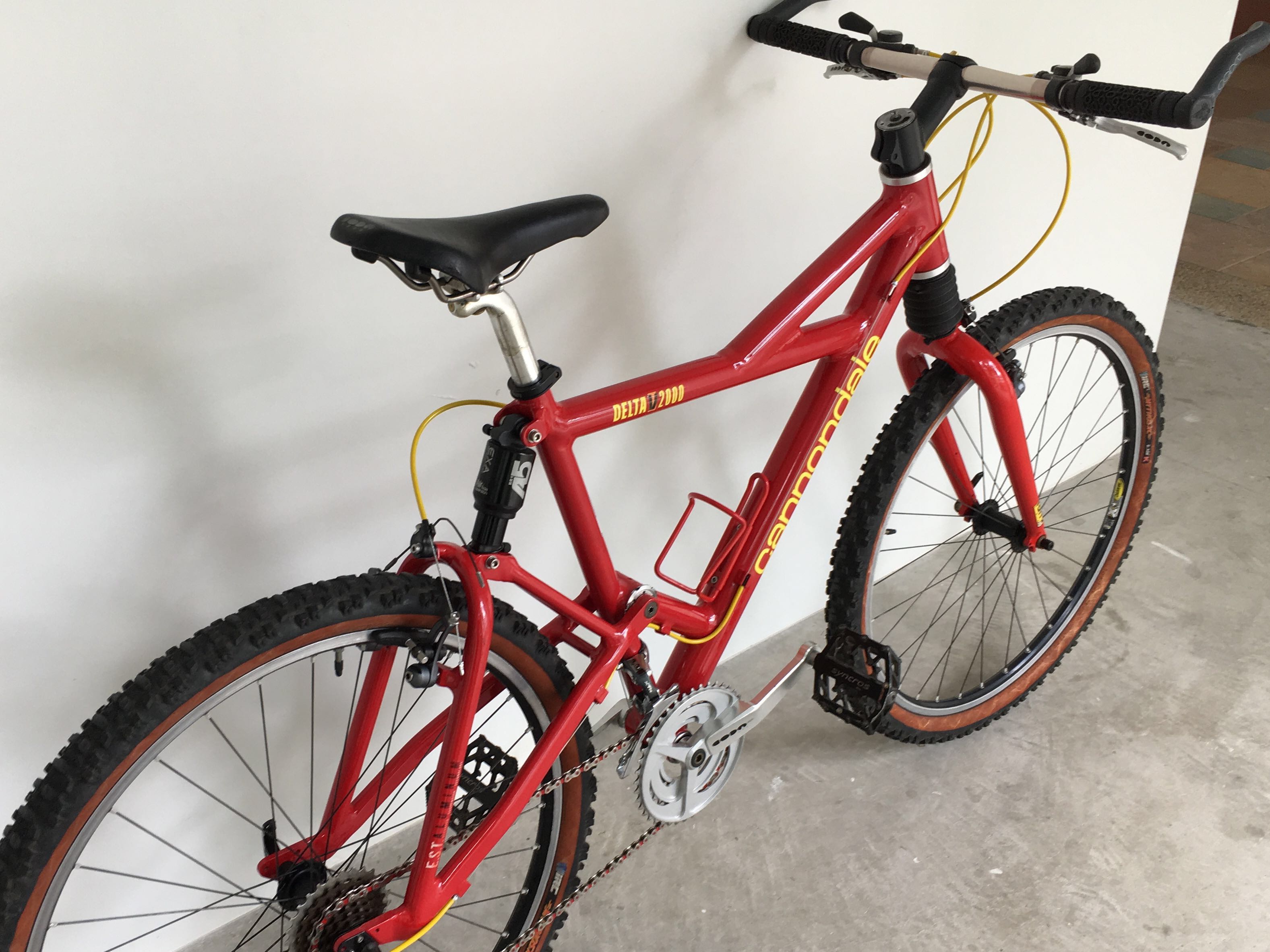 cannondale v2000