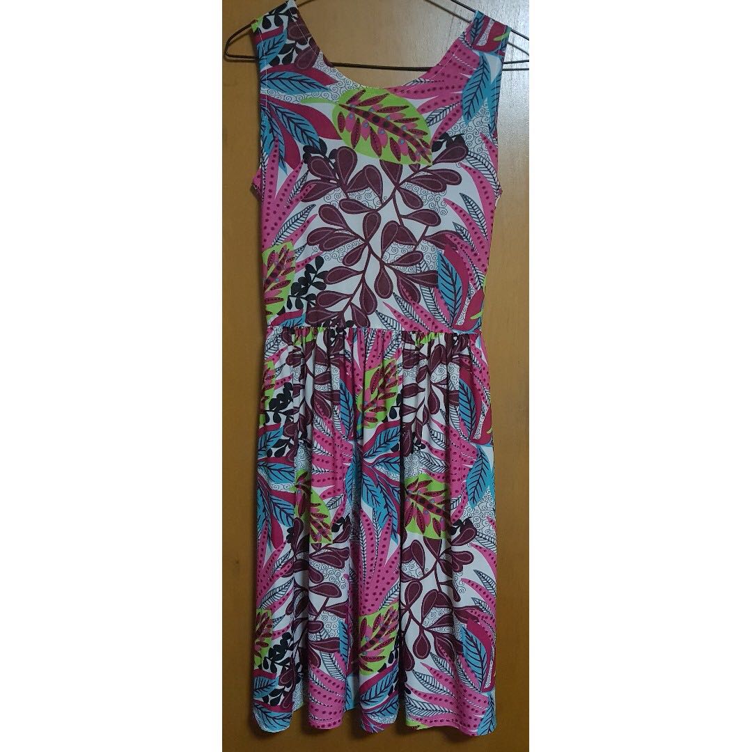 F003 - Floral Dress (Stretchy, Flowy) (Category: Blouses) located in Makati City. Submitted by happypanda.store (Listing ID 155167141, Image 1). Description: #dressunder499 Used only once, in good condition Best fits M-L frames #springcleaning.