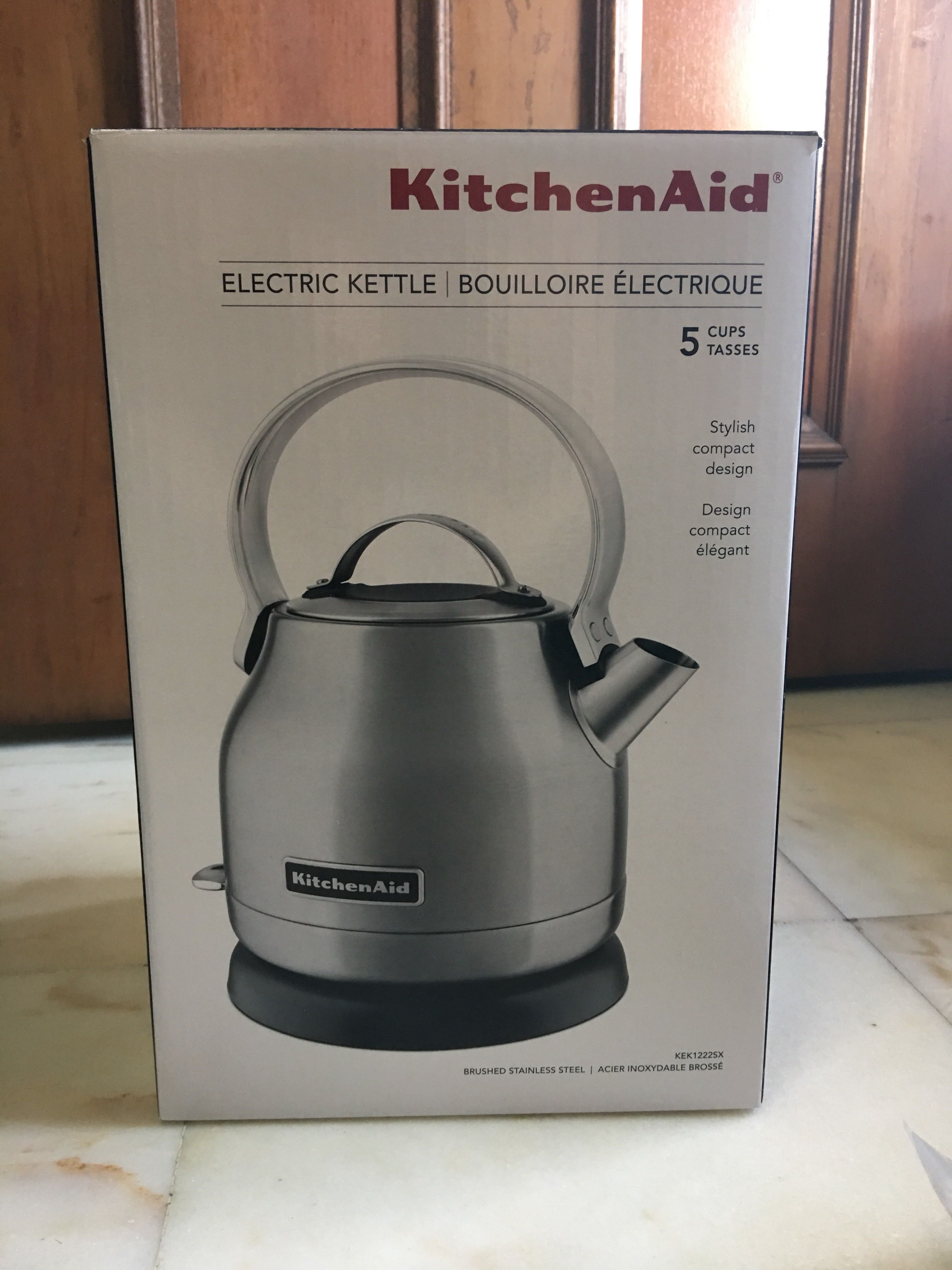 https://media.karousell.com/media/photos/products/2018/03/19/kitchen_aid_125_liters_electric_kettle_1521419054_b73e9c67.jpg