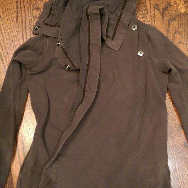 Lululemon Savasana Wrap Women s Fashion Clothes on Carousell