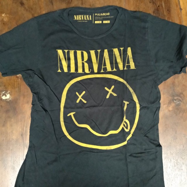 Nirvana Pull \u0026 Bear Tee sz XL, Fesyen 