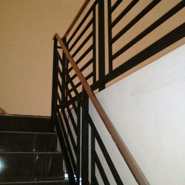 Reling Tangga Rumah Minimalis Properti Dijual Di Carousell