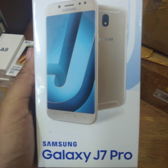 Samsung Galaxy J7 Pro Telepon Seluler Tablet Ponsel Android Samsung Di Carousell