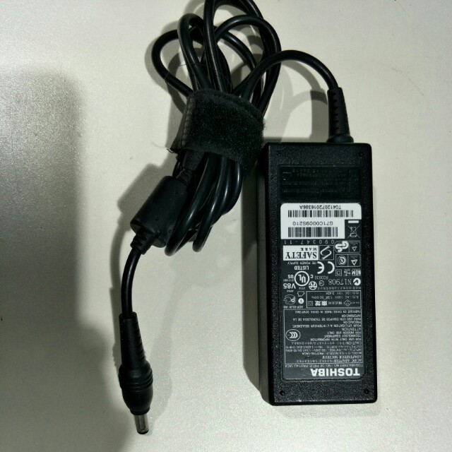 Used Toshiba Ac Power Adapter For Laptop Electronics Computer