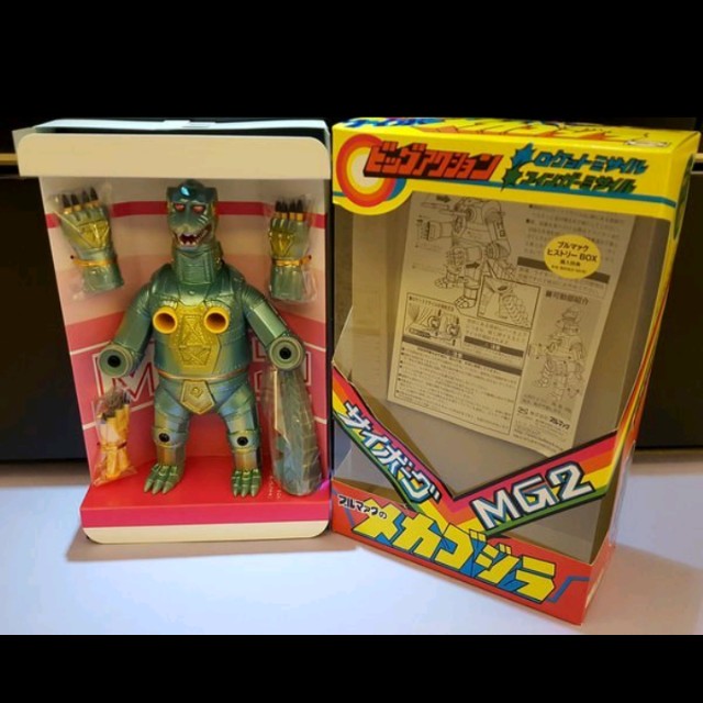 10年bullmark Mechagodzilla 機械哥斯拉mg 2 齊件sofubi中膠 盒右上方貼紙寫 彩色西村祐次 M1号限定版 興趣及遊戲 玩具 遊戲類
