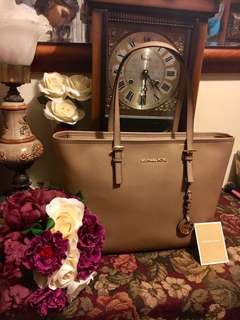 Michael kors tote bag rrp$579