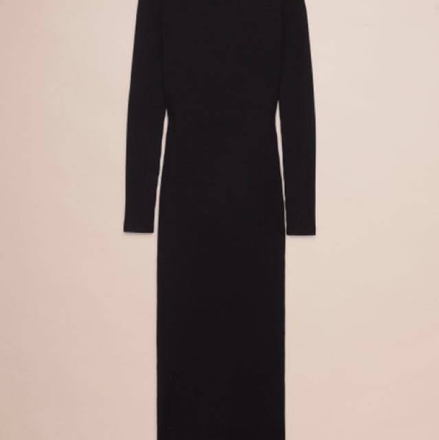 Aritzia streep dress discount