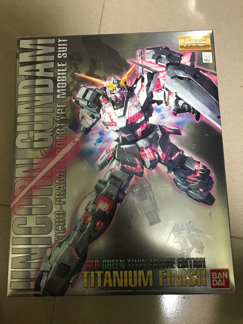 Bandai Master Grade Rx 0 Unicorn Gundam Red Green Psycho Frame