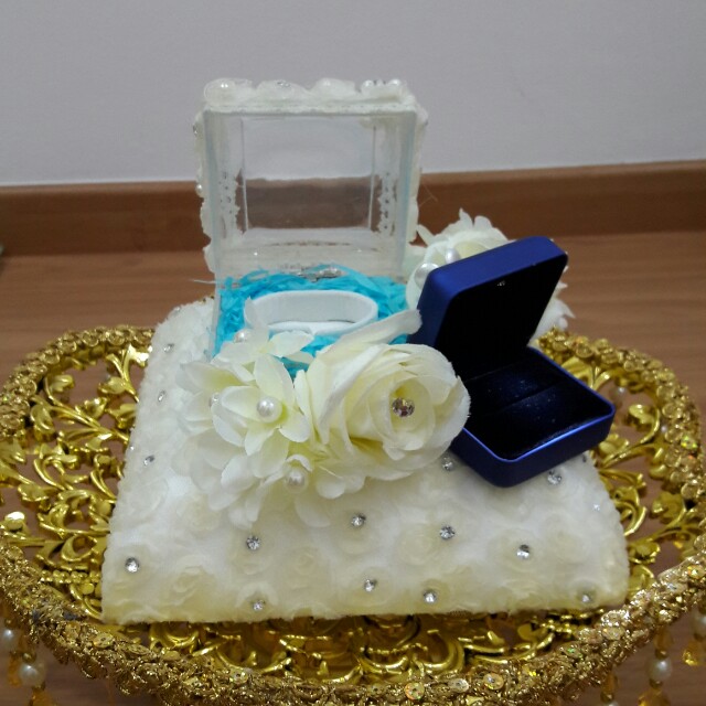 Cream White Bekas Cincin+Gelang Kahwin , Design u0026 Craft, Others on