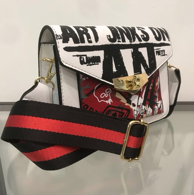 Shoulder Bag Art Jinks On, Women's Fashion, Bags & Wallets, Shoulder