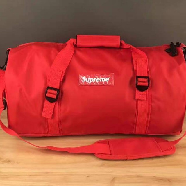 Supreme travel sale bag price
