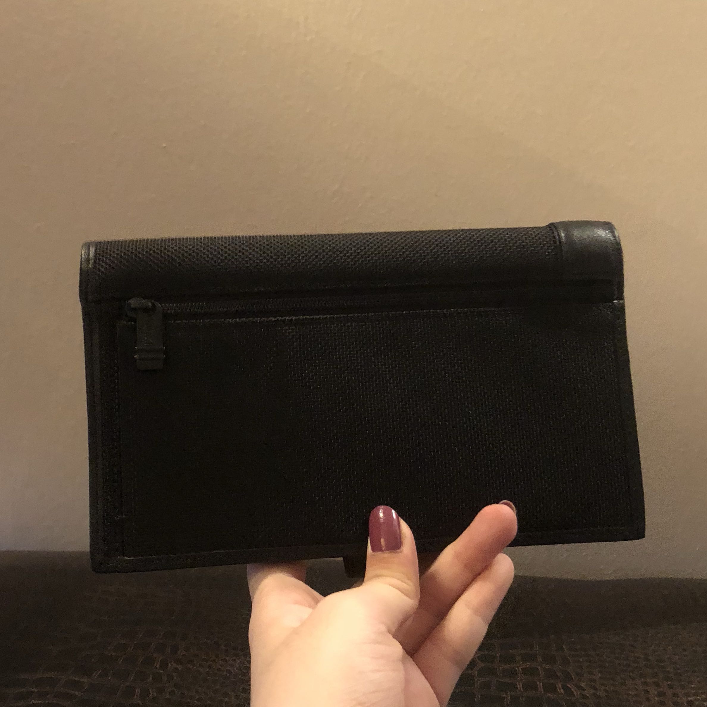 tumi card holder, Men's Fashion, Watches & Accessories, Wallets & Card