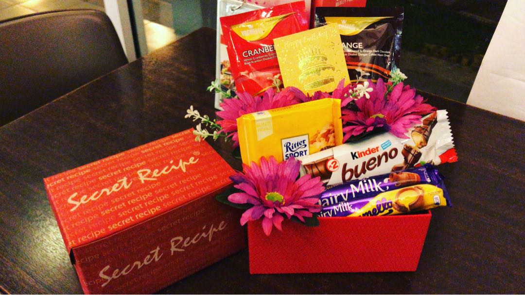 Chocolate Bouquet Chcolate Box Food Drinks Packaged Snacks On Carousell