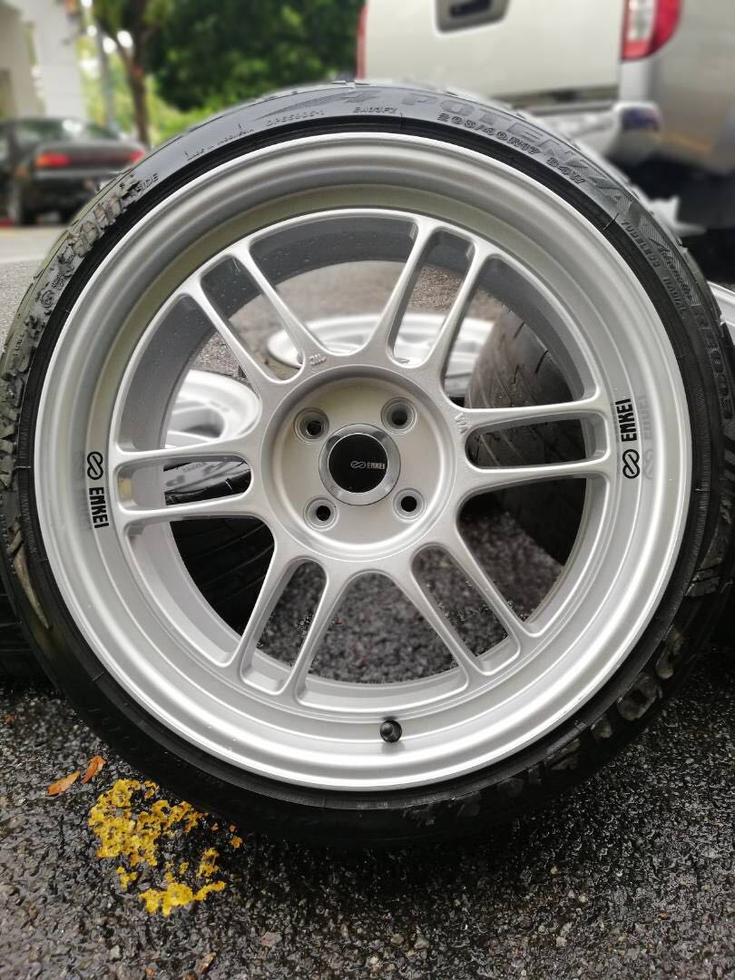 Enkei rpf1 17 inch sports rim vios tyre 70%. Gosok gigi pakai 