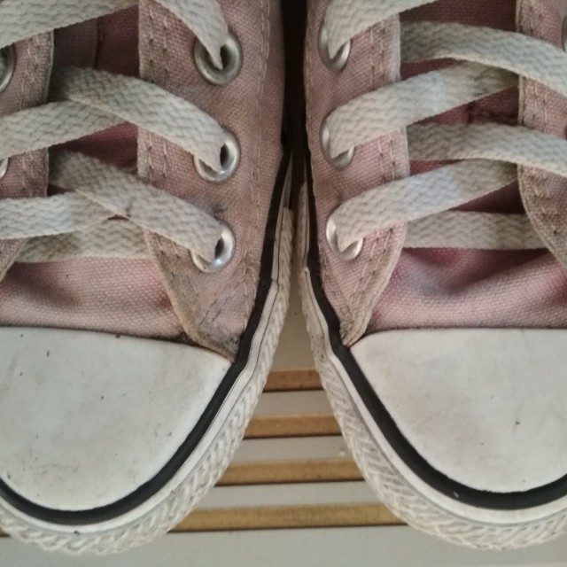 Sepatu Converse Pink Size 37 Original Women S Fashion Women S Shoes On Carousell