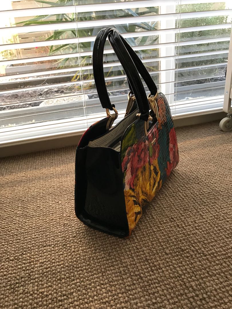 Vera May Handbag Women S Fashion Bags Wallets On Carou Vera May Handbag Women S Fashion Bags