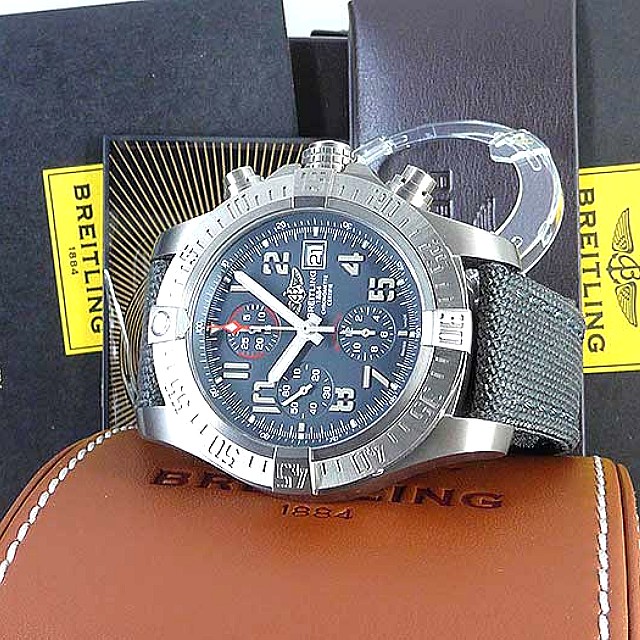 Breitling Avenger Bandit E13383 M534 Luxury Watches on Carousell