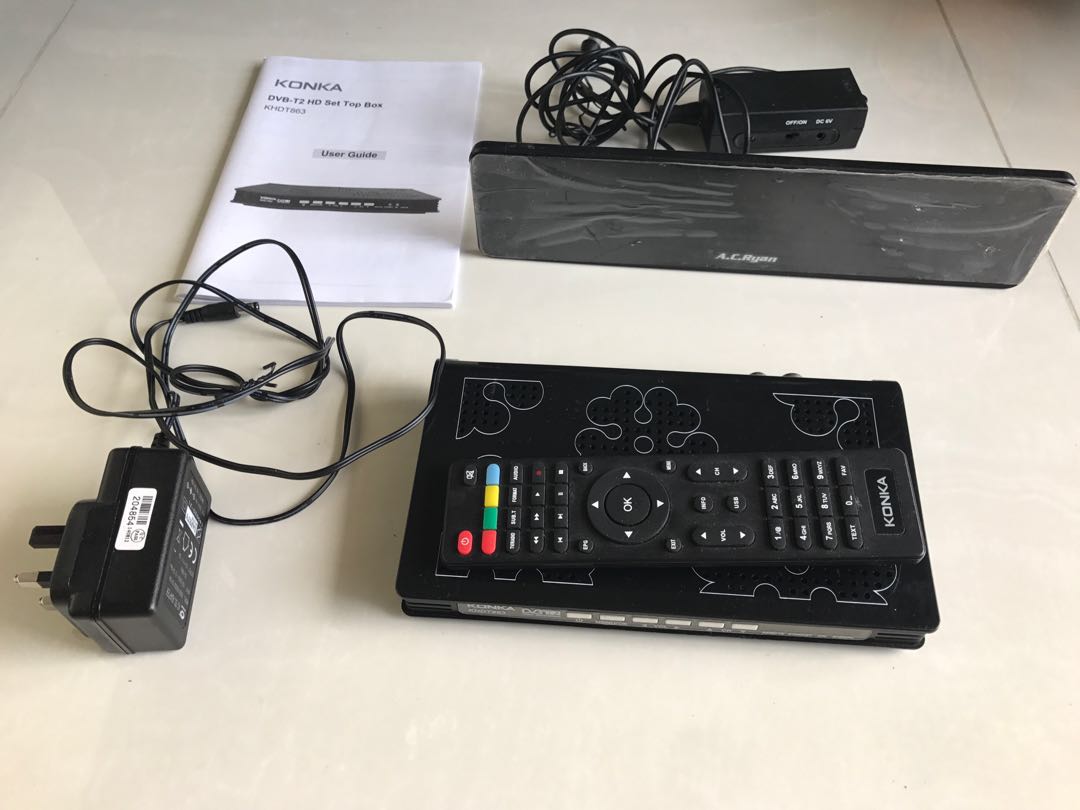 Digital TV Box with remote control and DVBT2 digital antenna, TV