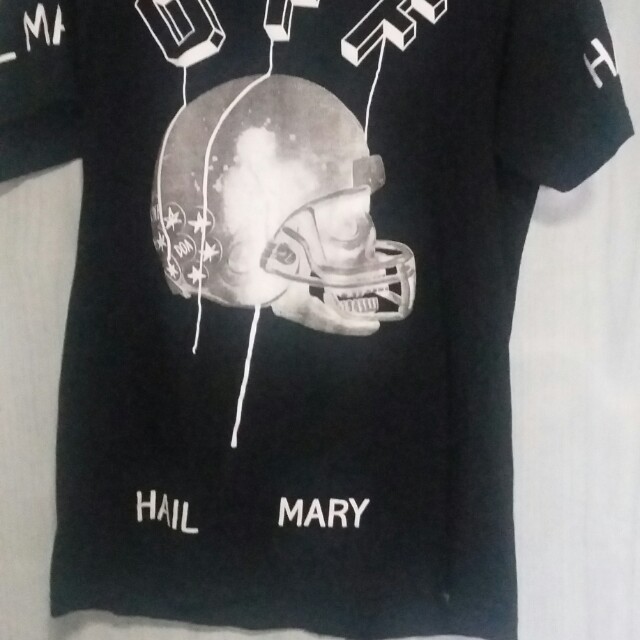 Offwhite (Category: Shirts) located in Singapore. Submitted by _dc46_ (Listing ID 160520885, Image 2). Description: .