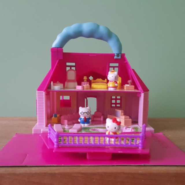 Hello Kitty Carry Along Mini Doll House