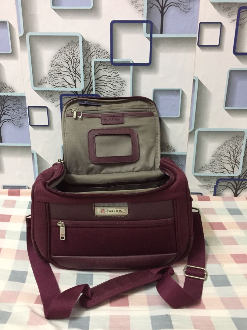Carlton toiletry bag outlet