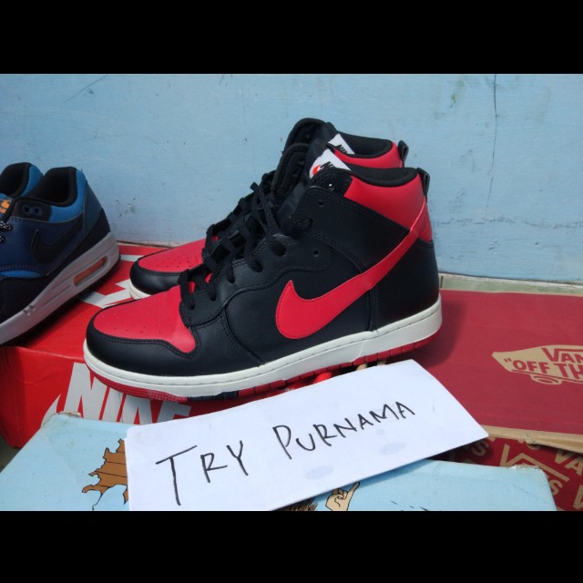 nike dunk cmft bred