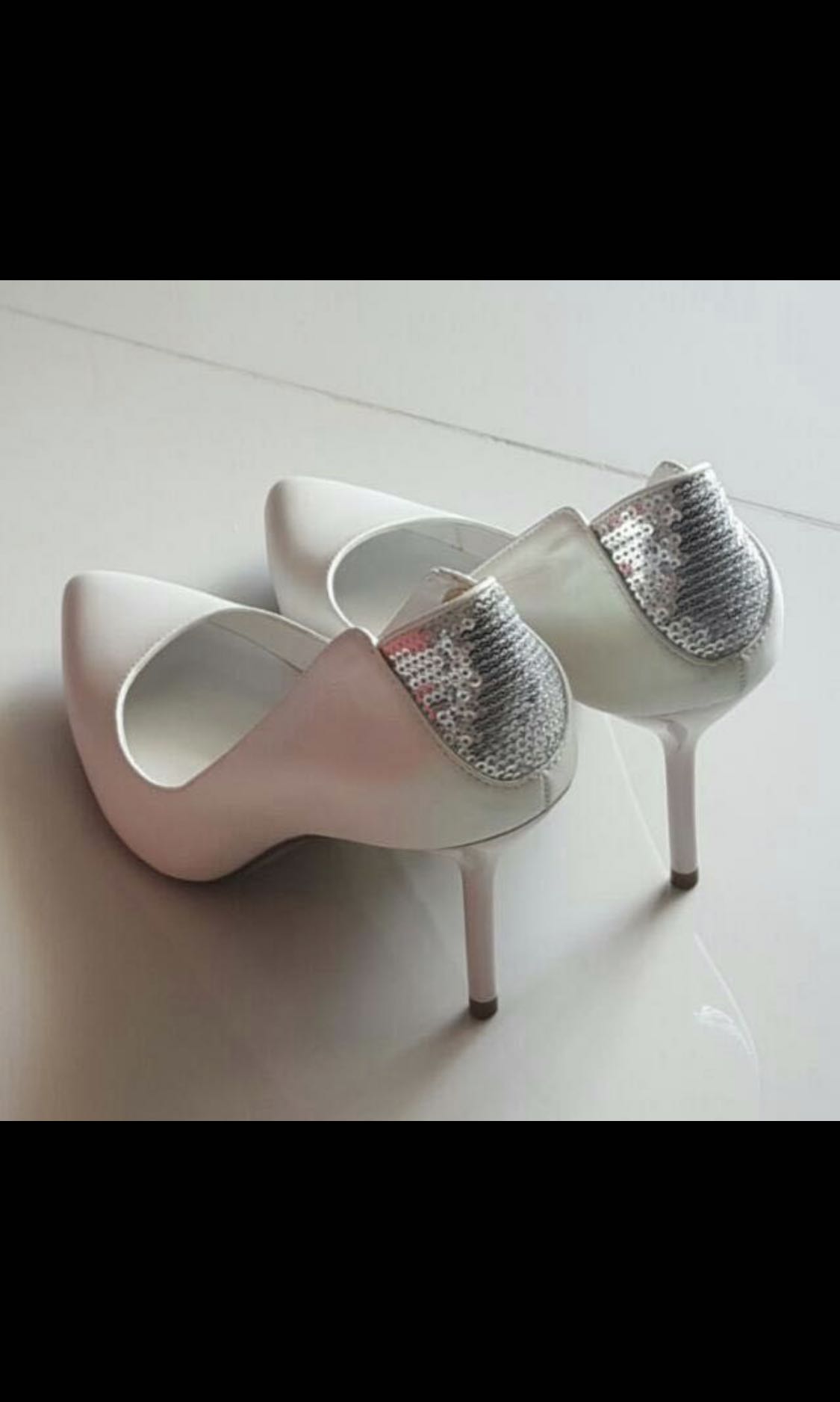 white heels size 4