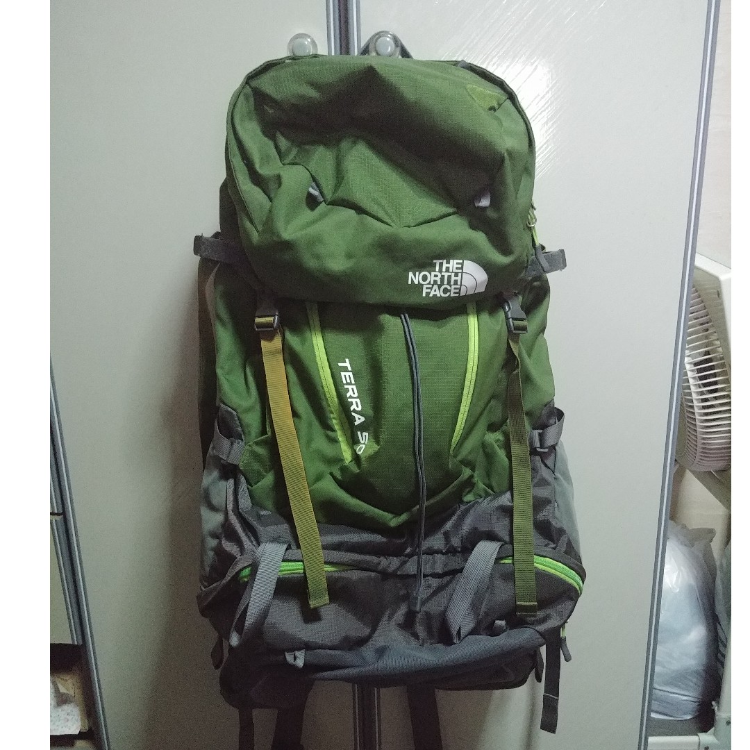 north face backpack hiking