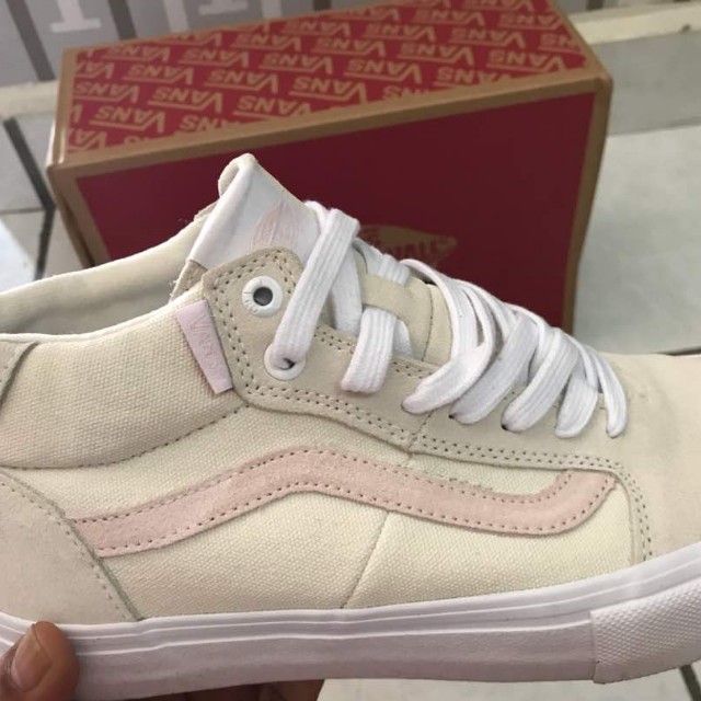 Vans danlu 2024