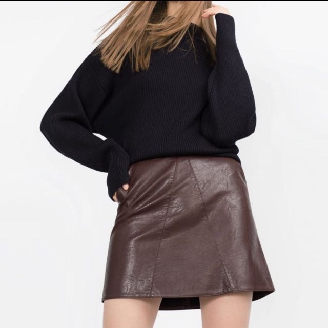 Zara Faux Leather Skirt in Maroon Dark Red Size XS Women s Fashion Bottoms Skirts on Carousell