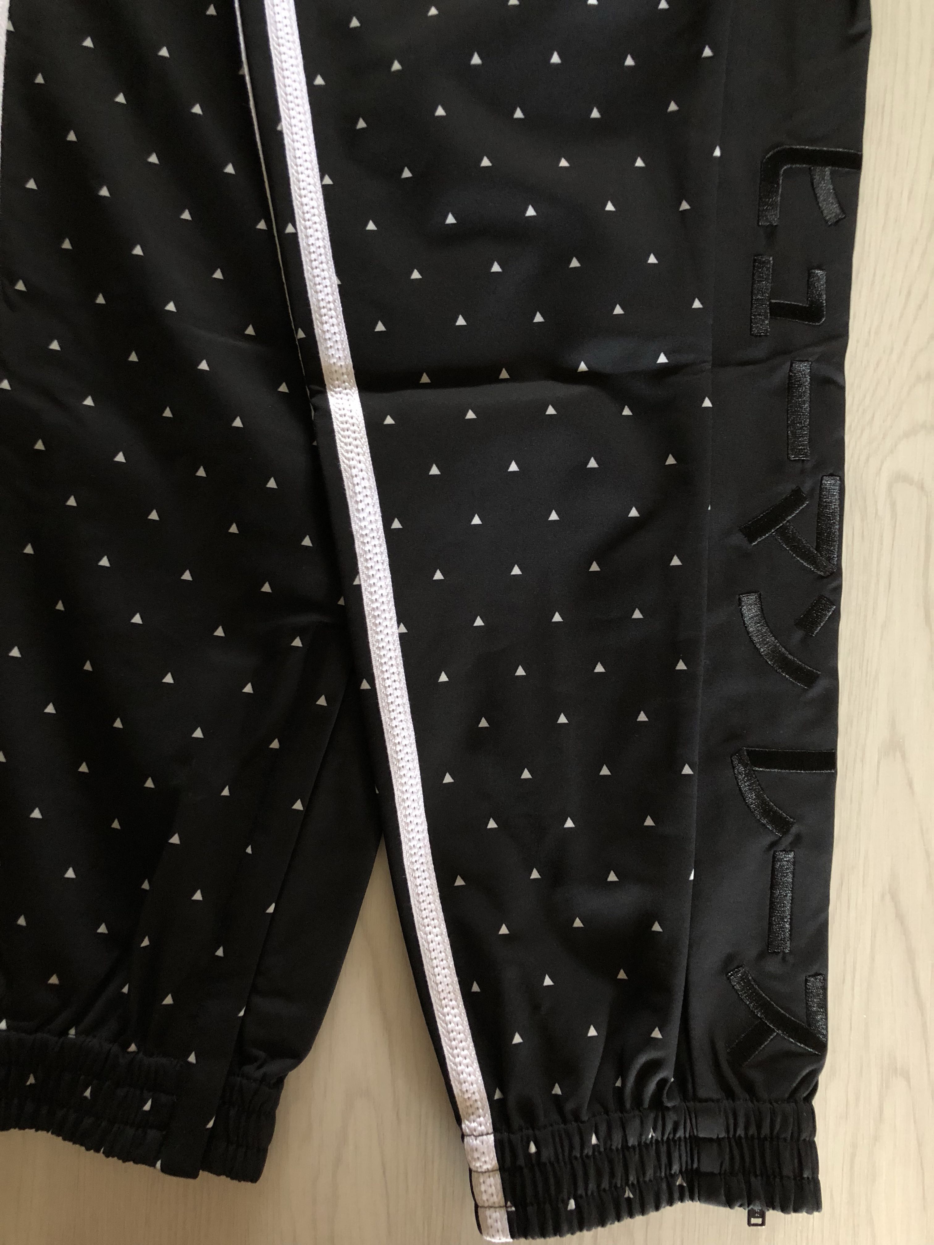 pharrell williams joggers