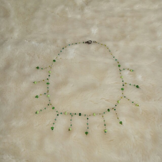 Beaded choker (Category: Necklaces) located in Pasig City. Submitted by cheeeeeeks888 (Listing ID 160688915, Image 2). Description: .