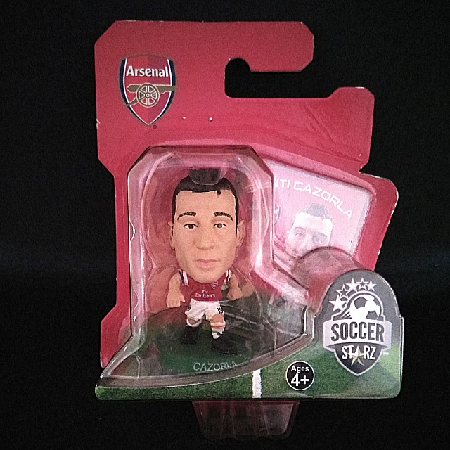 mini soccer player figurines