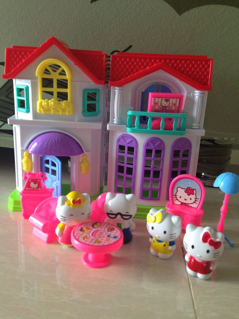 hello kitty house toy