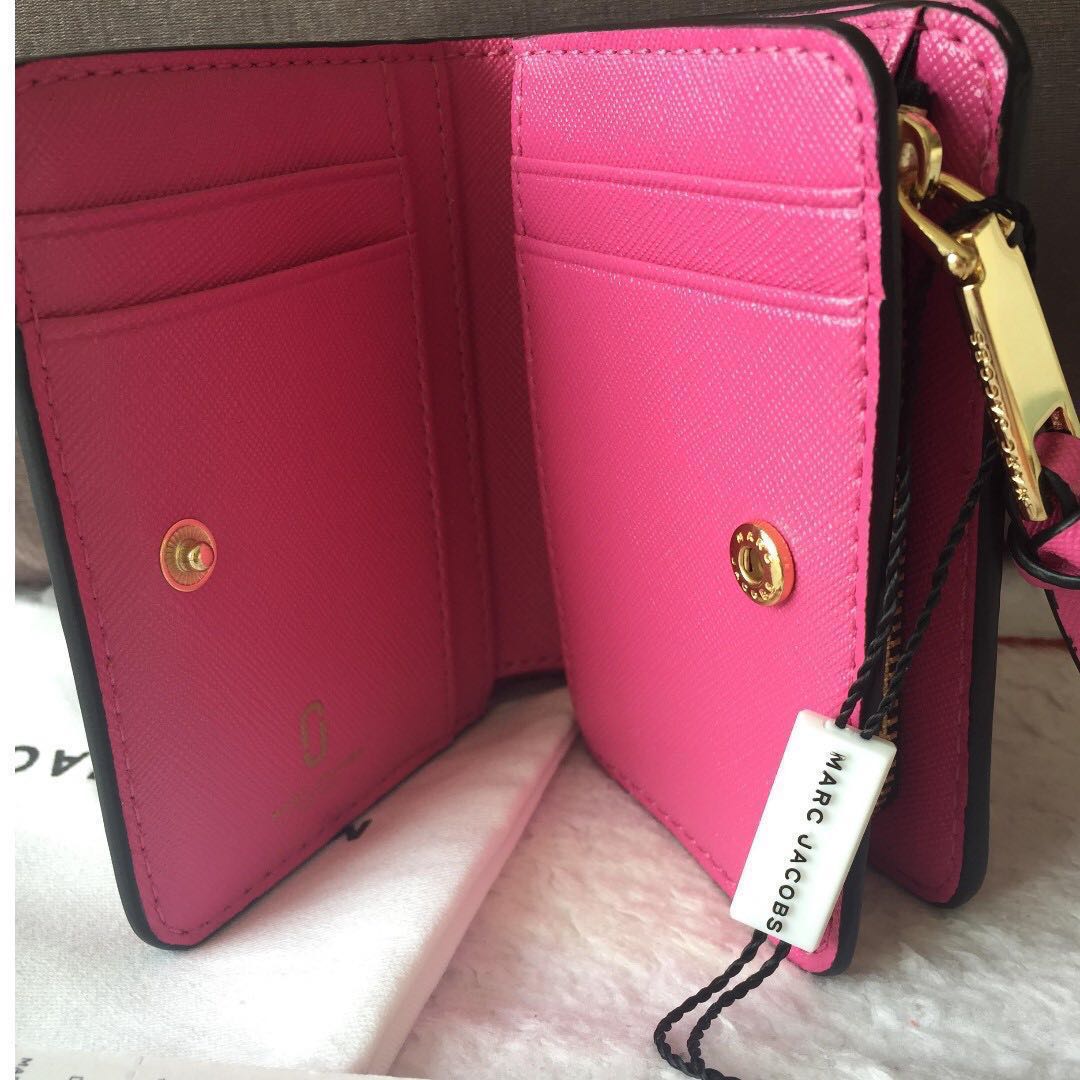 Marc Jacobs Snapshot Hibiscus Multi Color Mini Compact Leather Wallet Brand New