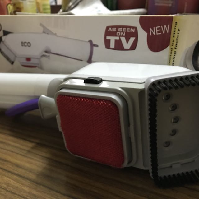 Steamer (Category: Irons & Steamers) located in Seri Kembangan. Submitted by s7eve (Listing ID 160776213, Image 3). Description: Steamer can iron clothes easily n simple. Good condition, used only few time. Sell coz wanna work in singapore. Price can be nego. Berfungsi elok and bagus. Jual kerana pindah Ke singapore kerja. Senang dan jimat masa seterika Baju. Harga boleh bincang. .