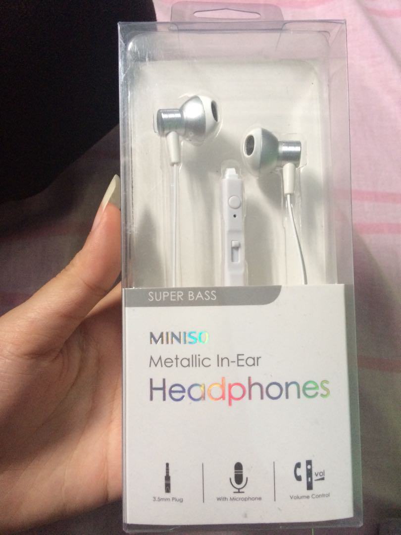 Headset miniso, Auto Accessories on Carousell
