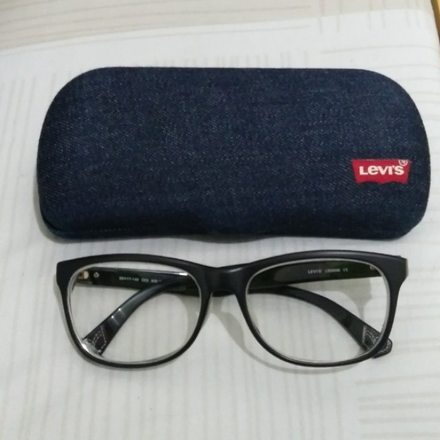 Levi's Eyeglasses Frames, Men's Fashion, Watches & Accessories, Sunglasses  & Eyewear on Carousell