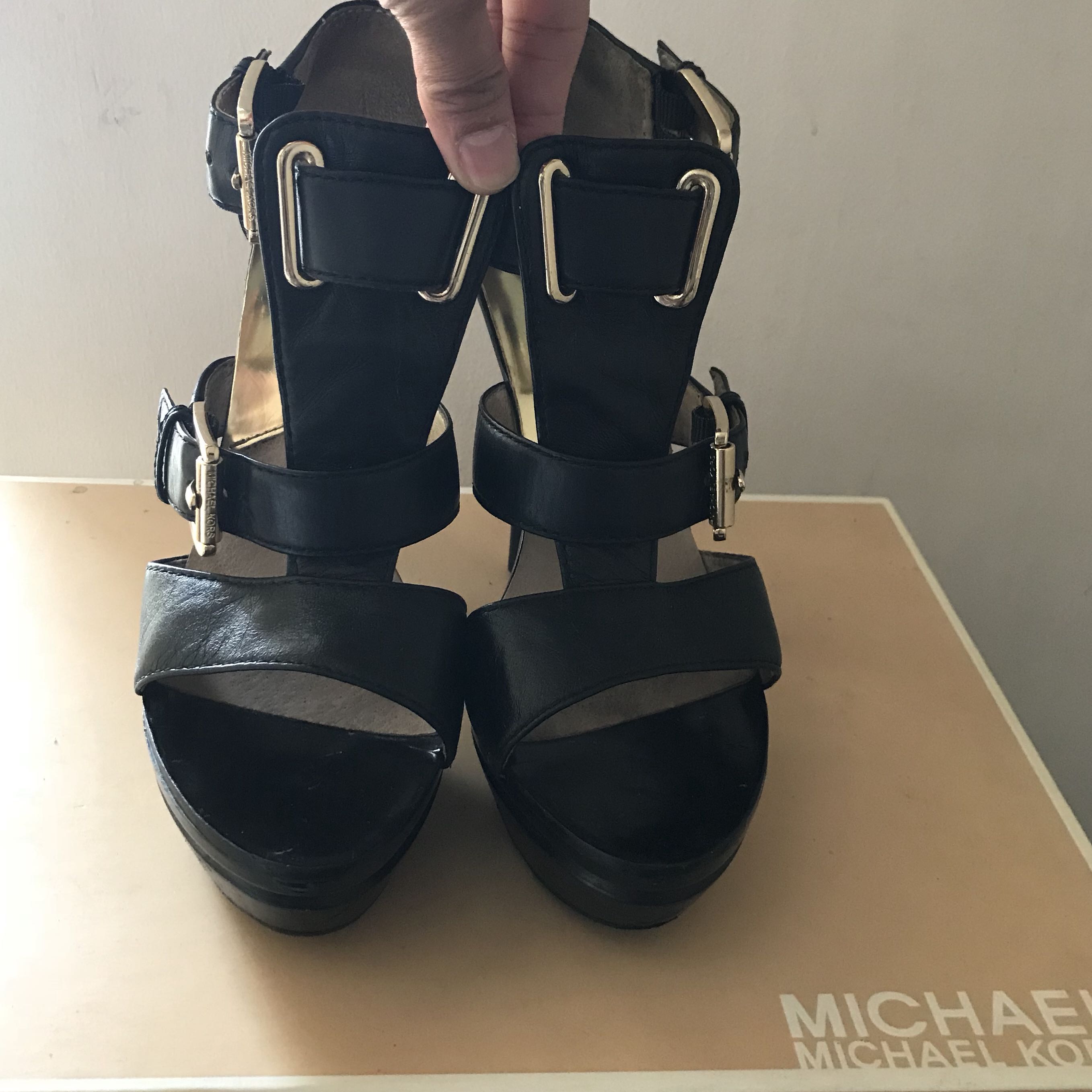 michael kors sandals size 12