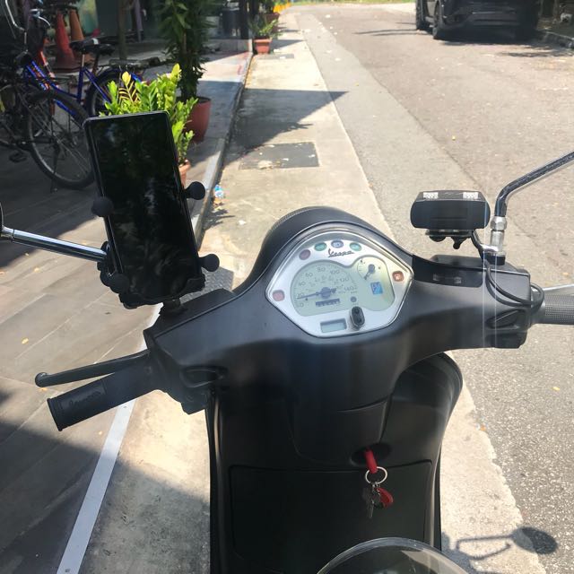 mobile phone mount for motorcycle