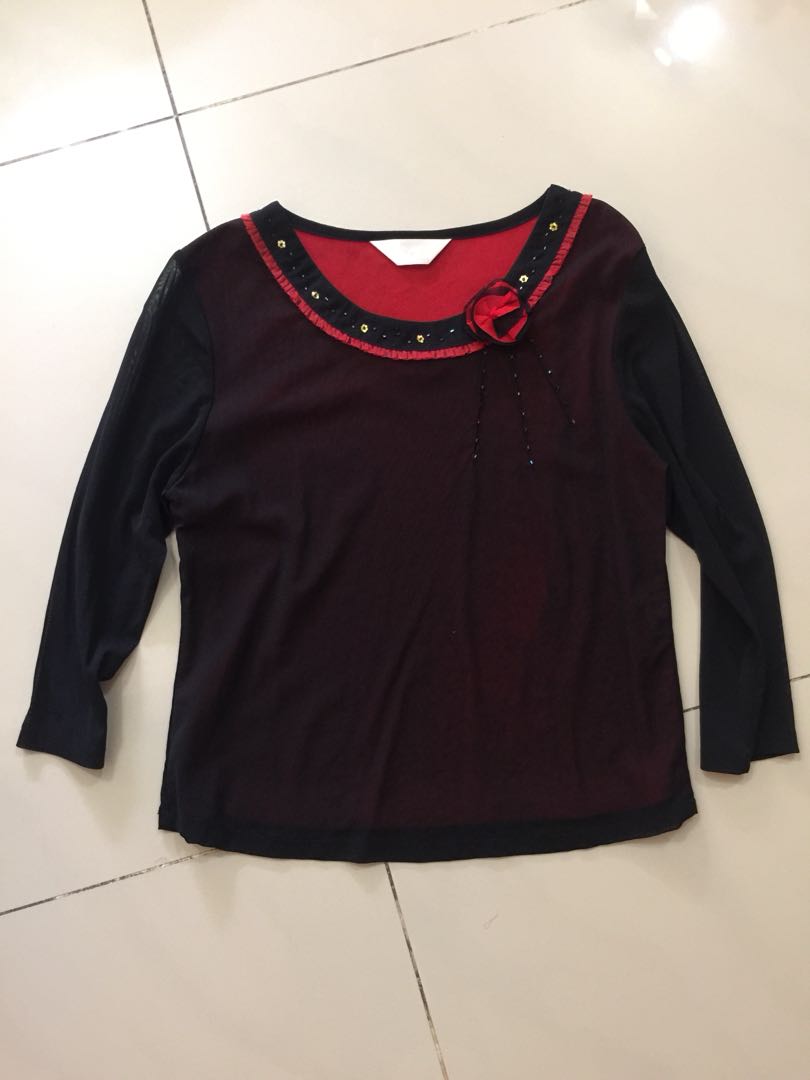 top shirt - maroon color